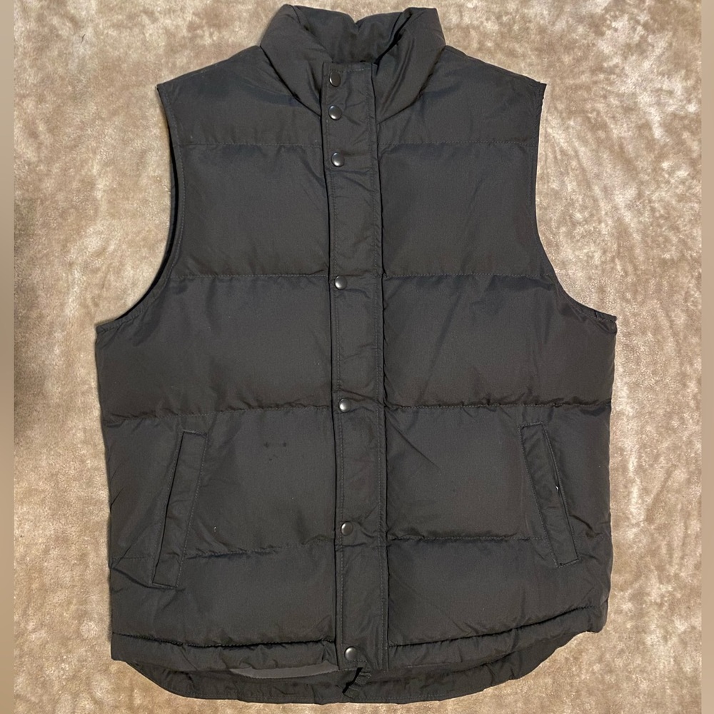 St. John’s Bay Puffy Vest Size Medium